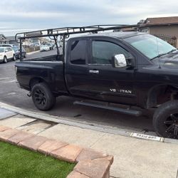 Nissan Titan Truck