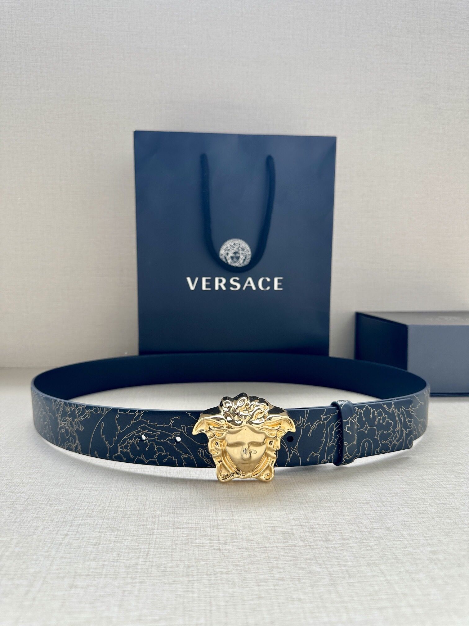 Versace Men’s Belt With Box New 