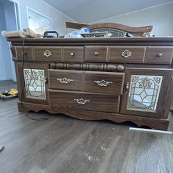 Furnitures, Drawers, Dressers 