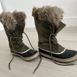 SOREL Joan Of Artic Women’s Waterproof Boots