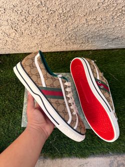 Gucci shoes low top