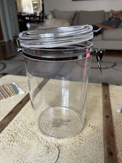 Containers, Large Acrylic, Brand New, Excellent Deal