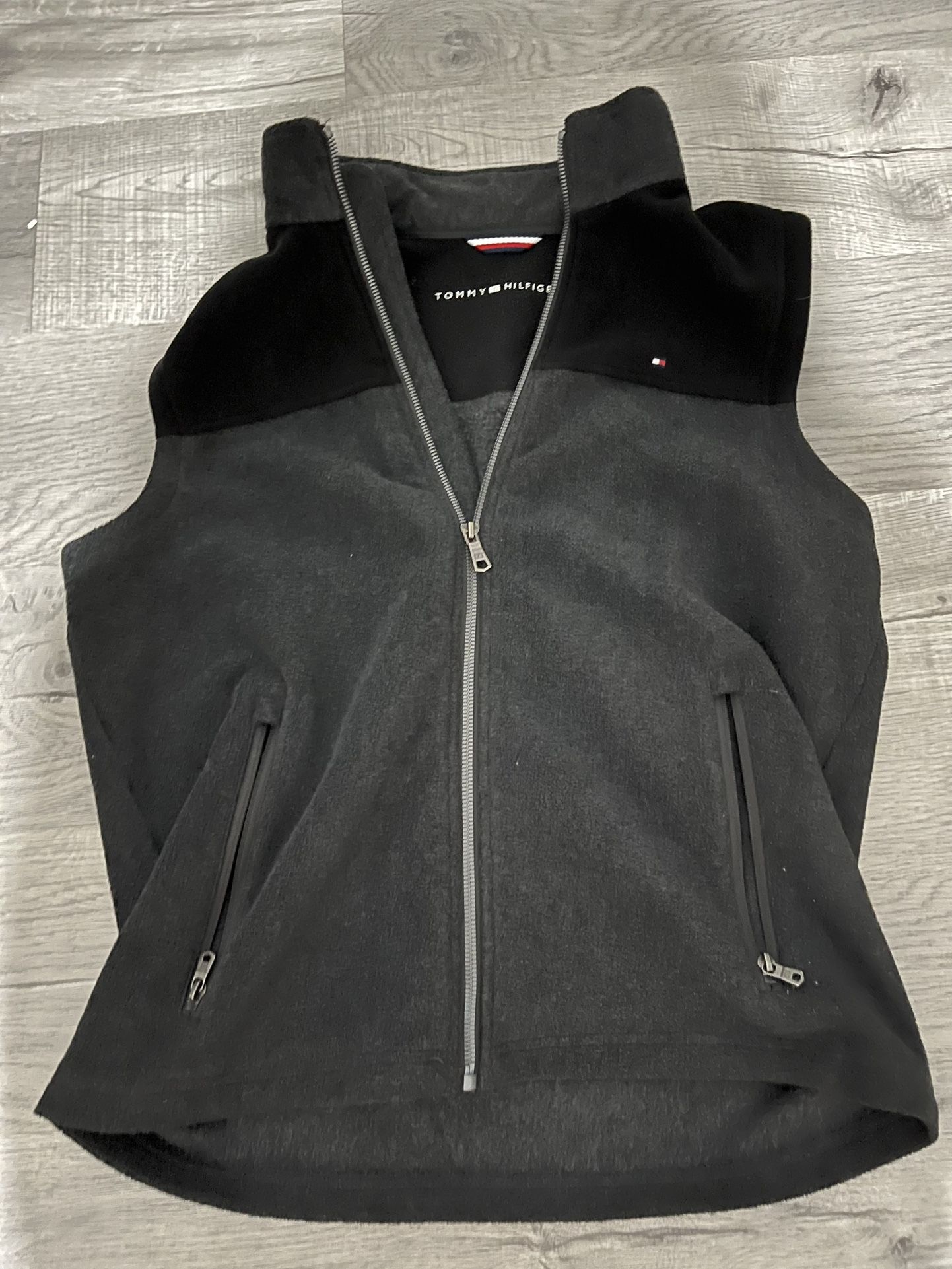 Men’s M Tommy Hilfiger Vest