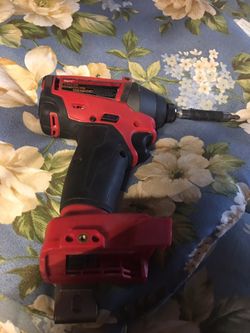 Milwaukee M-18 impact gun