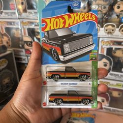 Hot Wheels 83 Chevy Silverado