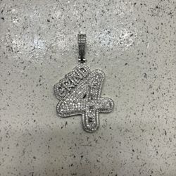 Vvs Pendent  4 