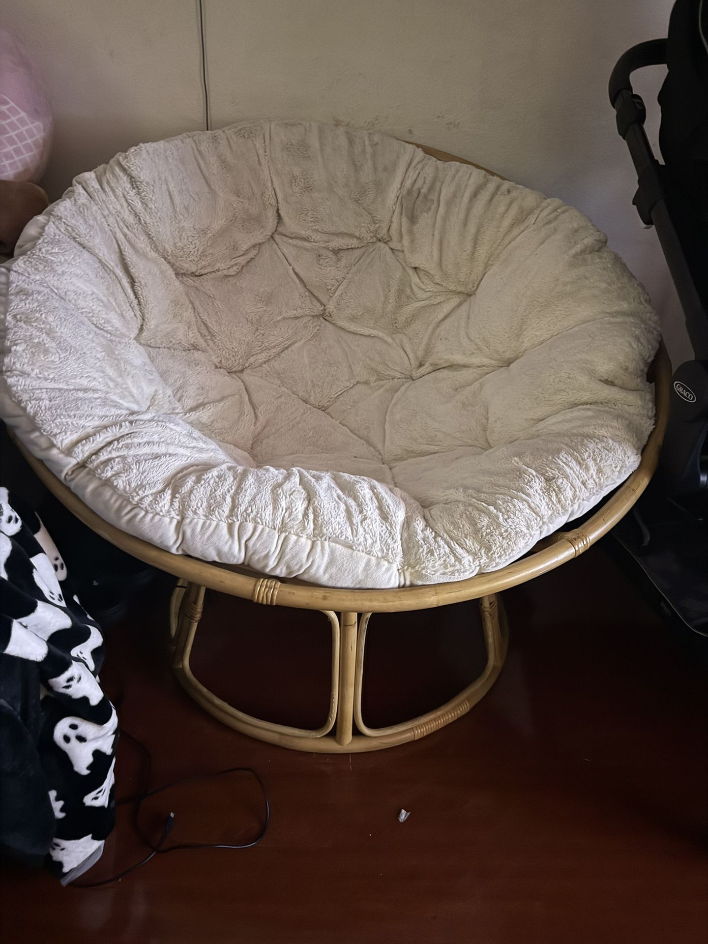 Used papasan Chair