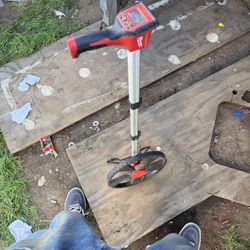 Milwaukee Measuring Meter Digital