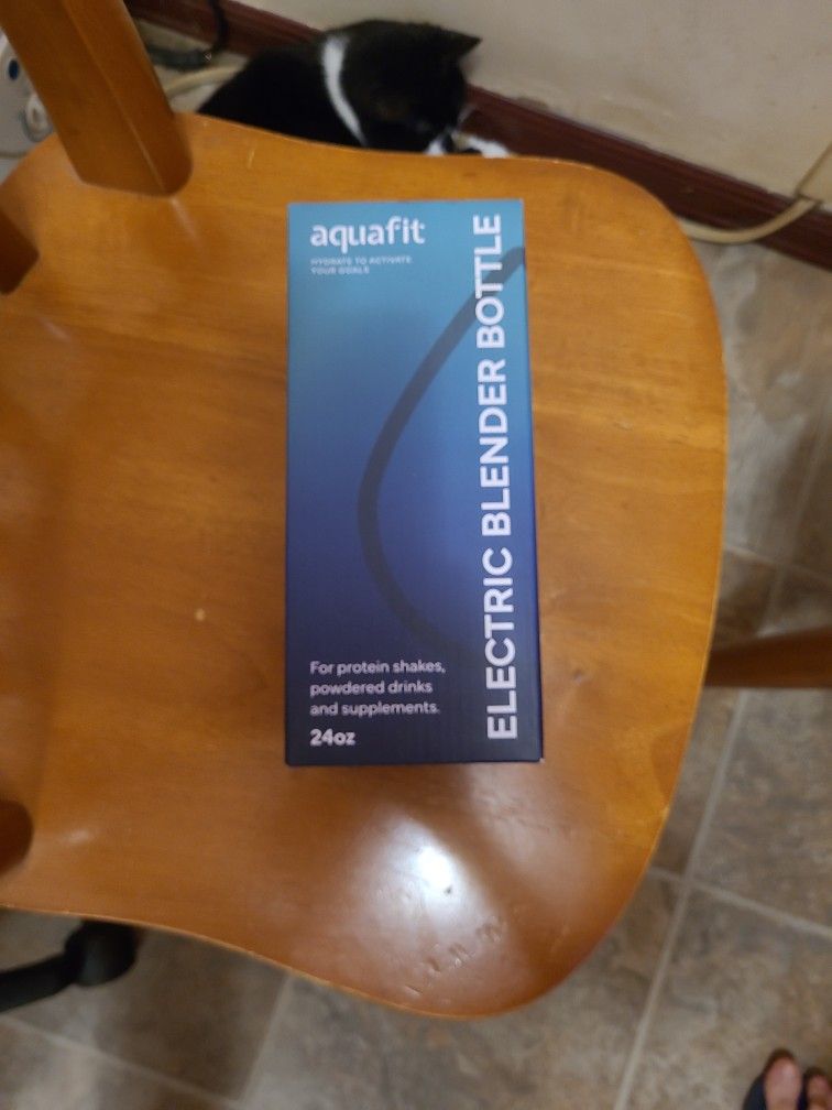 Aqua Fit 24 Ounce Blender And Bottle