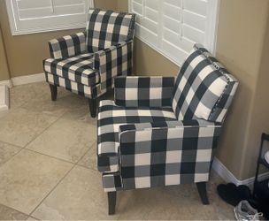 Accent Chair / Black & White
