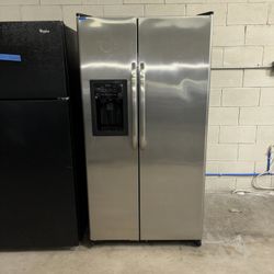 GE Refrigerator 
