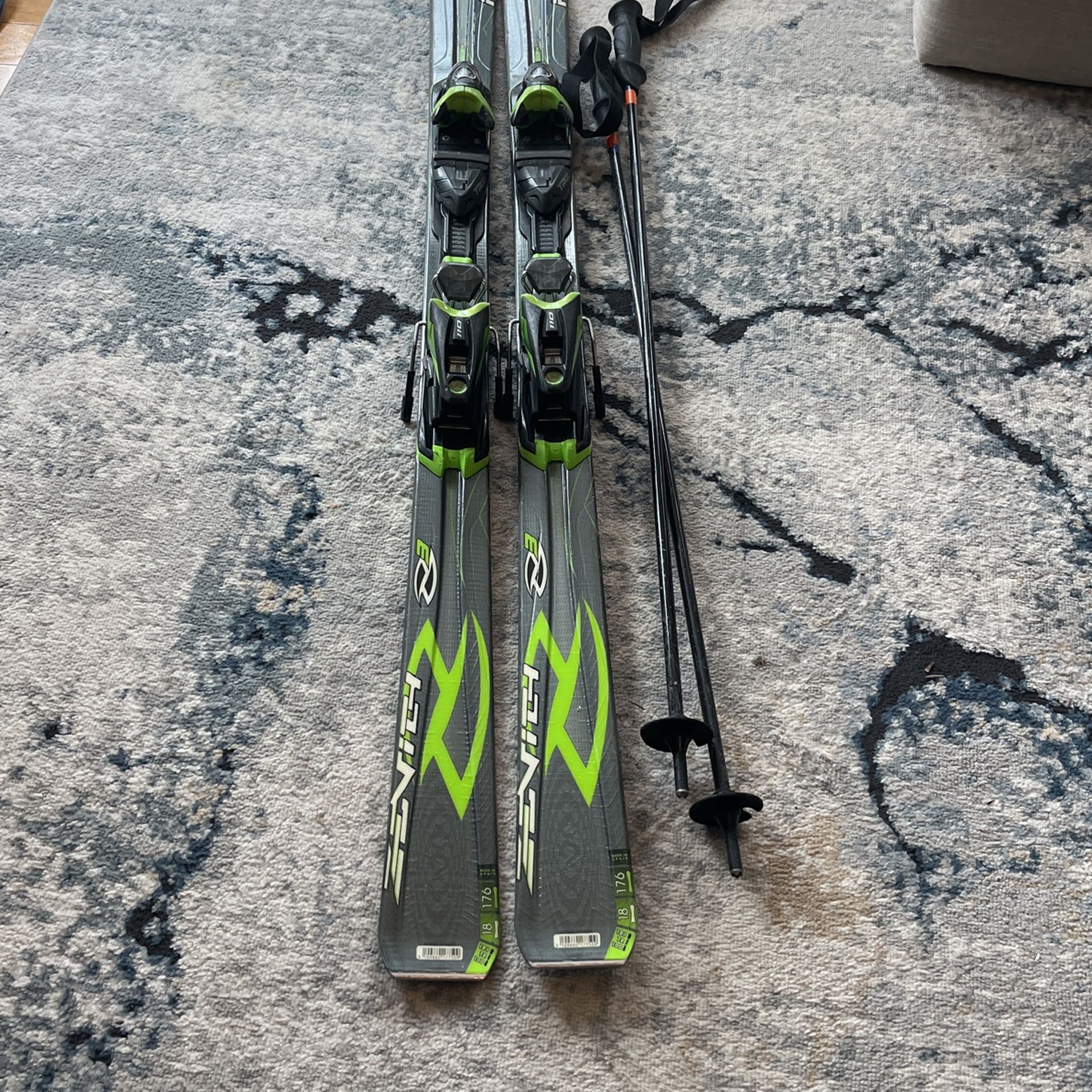 Rossiignol Zenith 3 Skis 