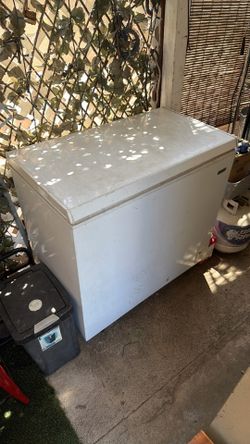 FREE Chest freezer for parts