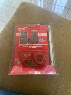 Milwaukee charger M12