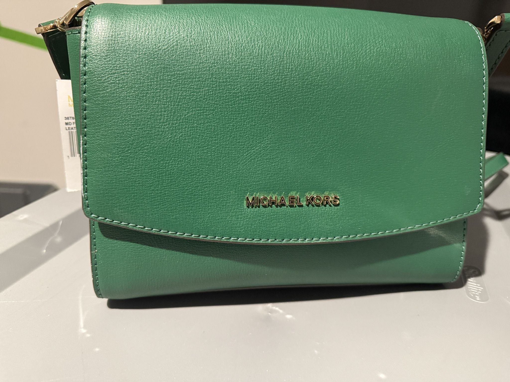 NEW Michael Kors Handbag W removable Strap