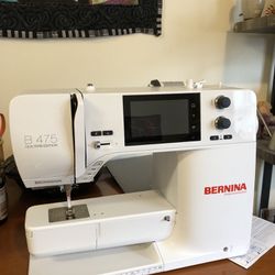 Bernina B475 Sewing Machine 
