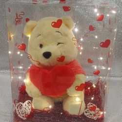 VALENTINE'S WINNIE THE POOH