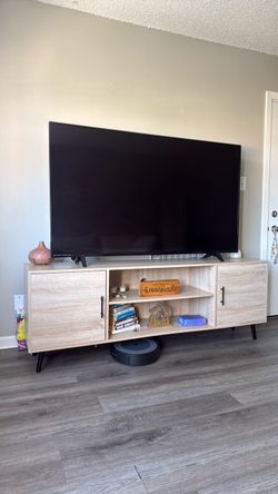 TV 65”