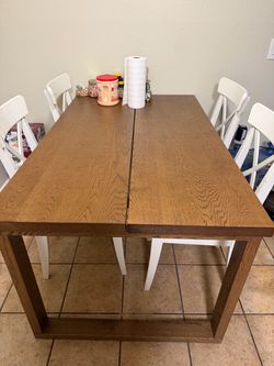 Dining table set