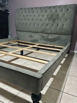 King bed frame