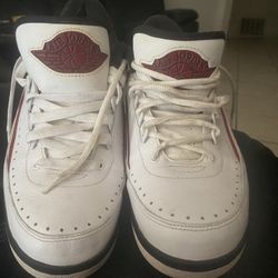 Air Jordan Nikes Retro 2 Low Chicago 
