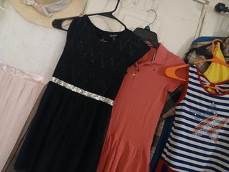 7/8 VESTIDOS COMO NUEVOS