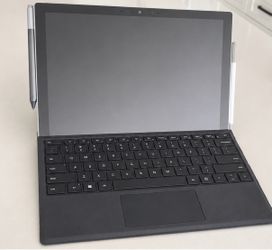 Surface pro 7+ 128g  + 2 surface pro pens + charger