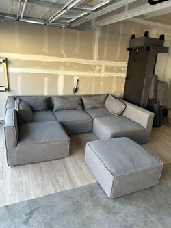 Modular Sectional Couch Sofa (DELIVERY AVAILABLE!)