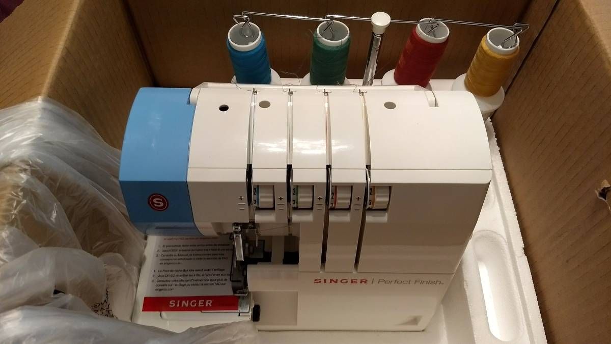 Singer 14ET754 Perfect Finish Serger
