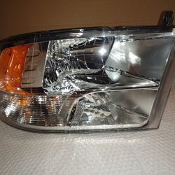 2016-2018 Dodge Ram Quad Lens  Passenger Side. Perfect Condition OEM Parts