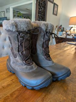 Columbia Sierra Summette IV Waterproof Winter Boots Brown Faux Fur Size 10