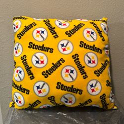 Pittsburgh Steelers Fleece- Lined Throw Pillow 23” x 21”