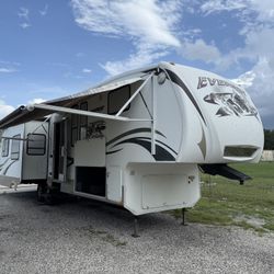 2008 Keystone Everest 345S