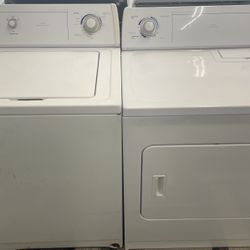 Whirlpool Electric Washer And Dryer Set 