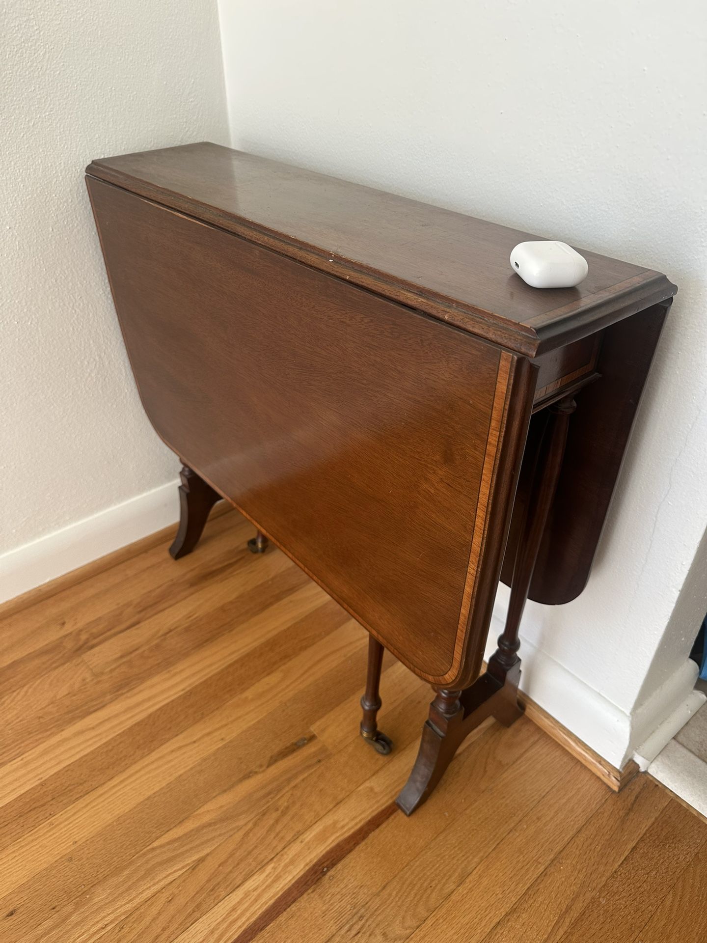 Edwardian foldable Mahogany Table on Casters  