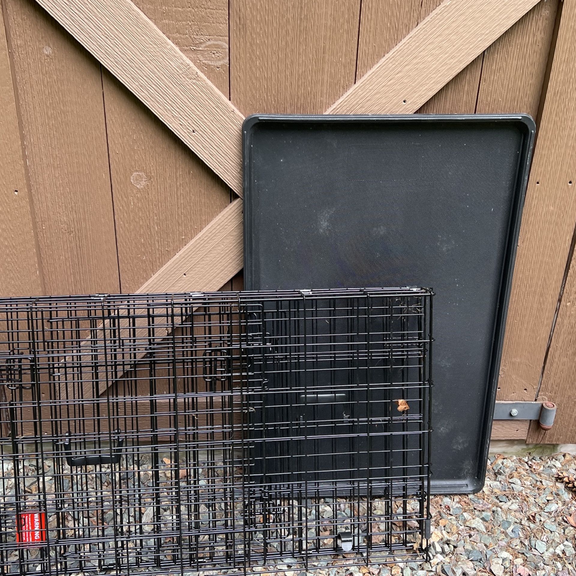 Medium Dog Crate Like New $20