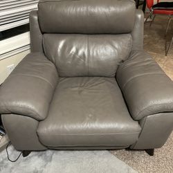 RC Willy Great electric recliner