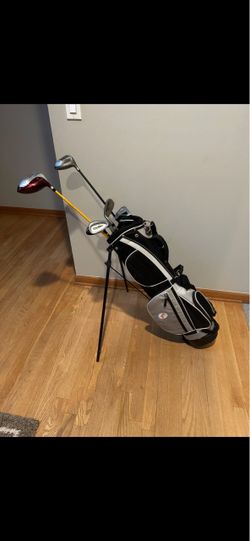 PowerBilt Junior Boys golf club set with golf bagAges 9-12 Silver Series Set