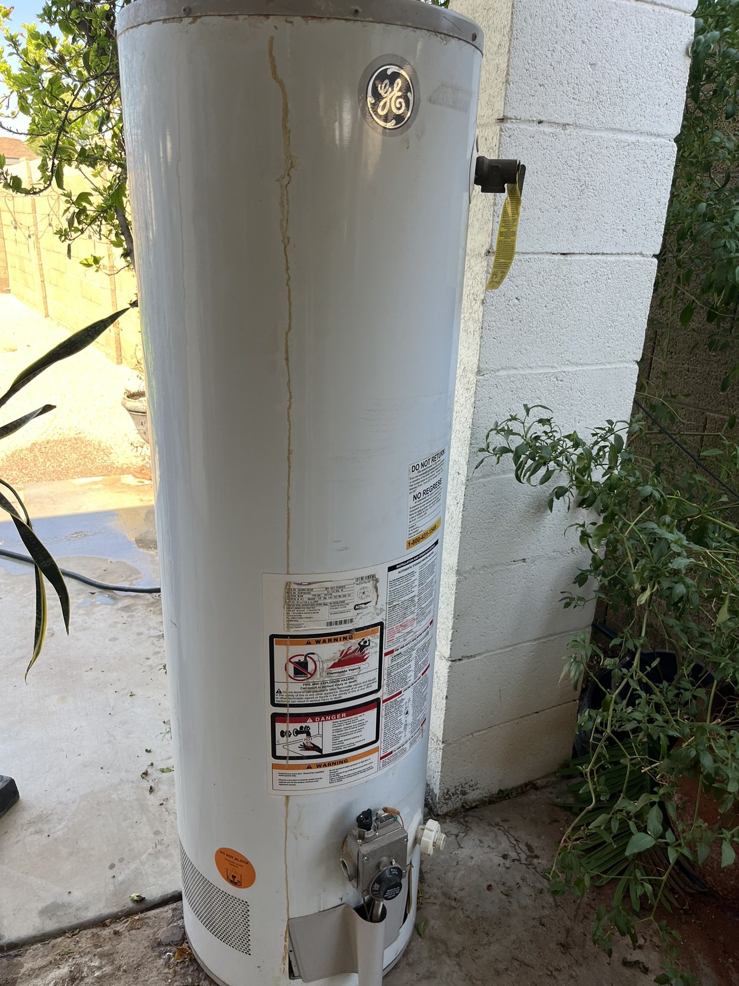 Water heater for Sale in Mesa, AZ OfferUp