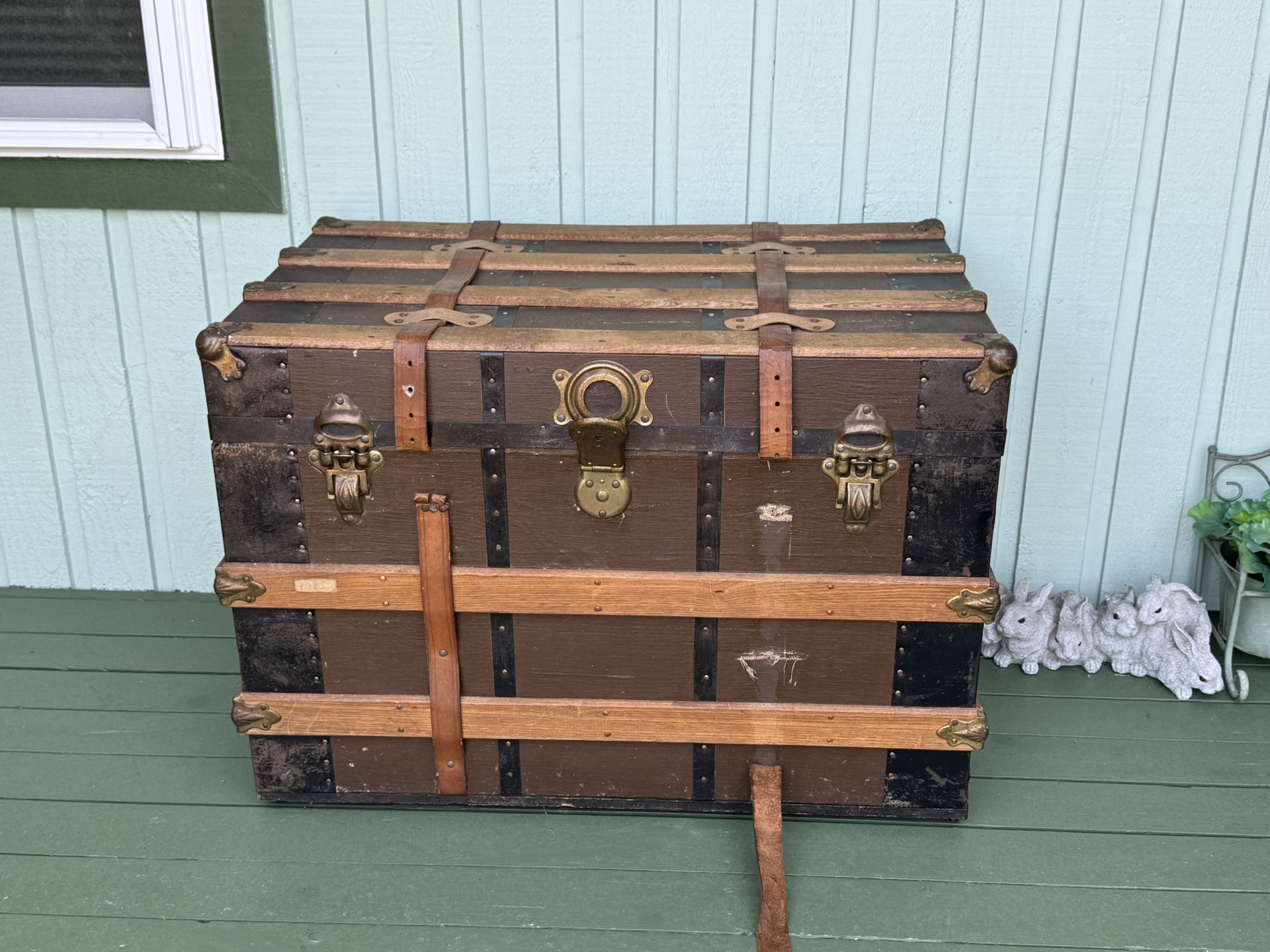Old Vintage Chest- Nice DYI Project