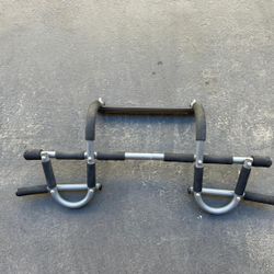 Pull Up Bar