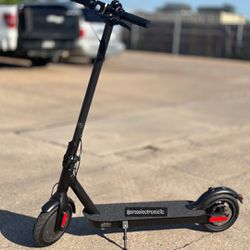 Go Green, Go Fun: Electric Standing Scooter Tailored for Kids!