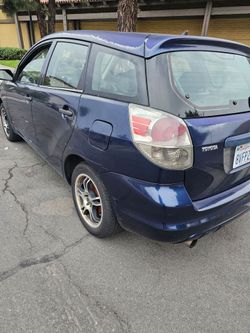 05 toyota matrix