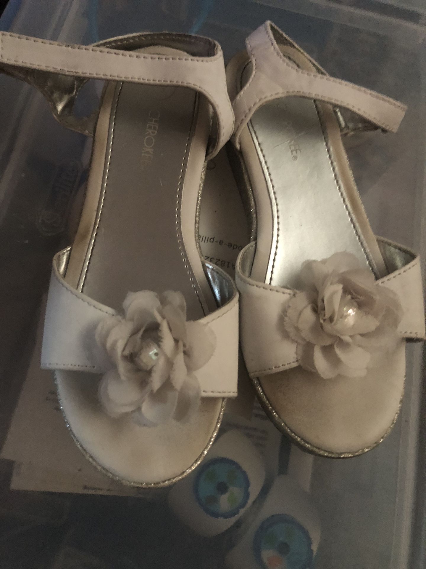 Cherokee Silver Wedges Flower Decor Sandals Size 11c