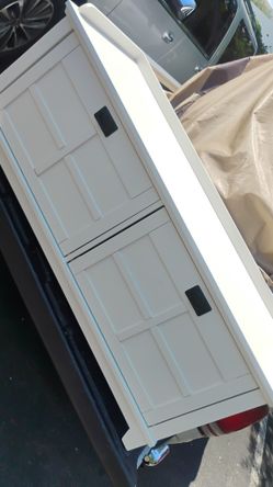 Storage Bench Or Enetertainment Center 
