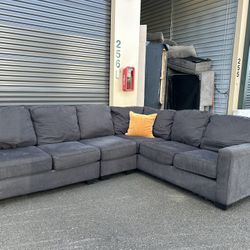 Sectional Couch 