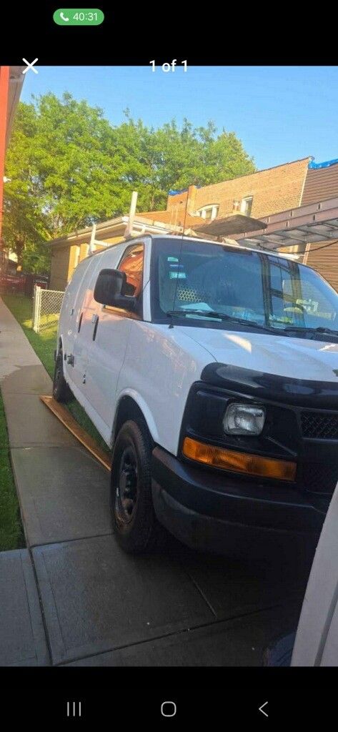 2009 Chevrolet Express Cargo Van