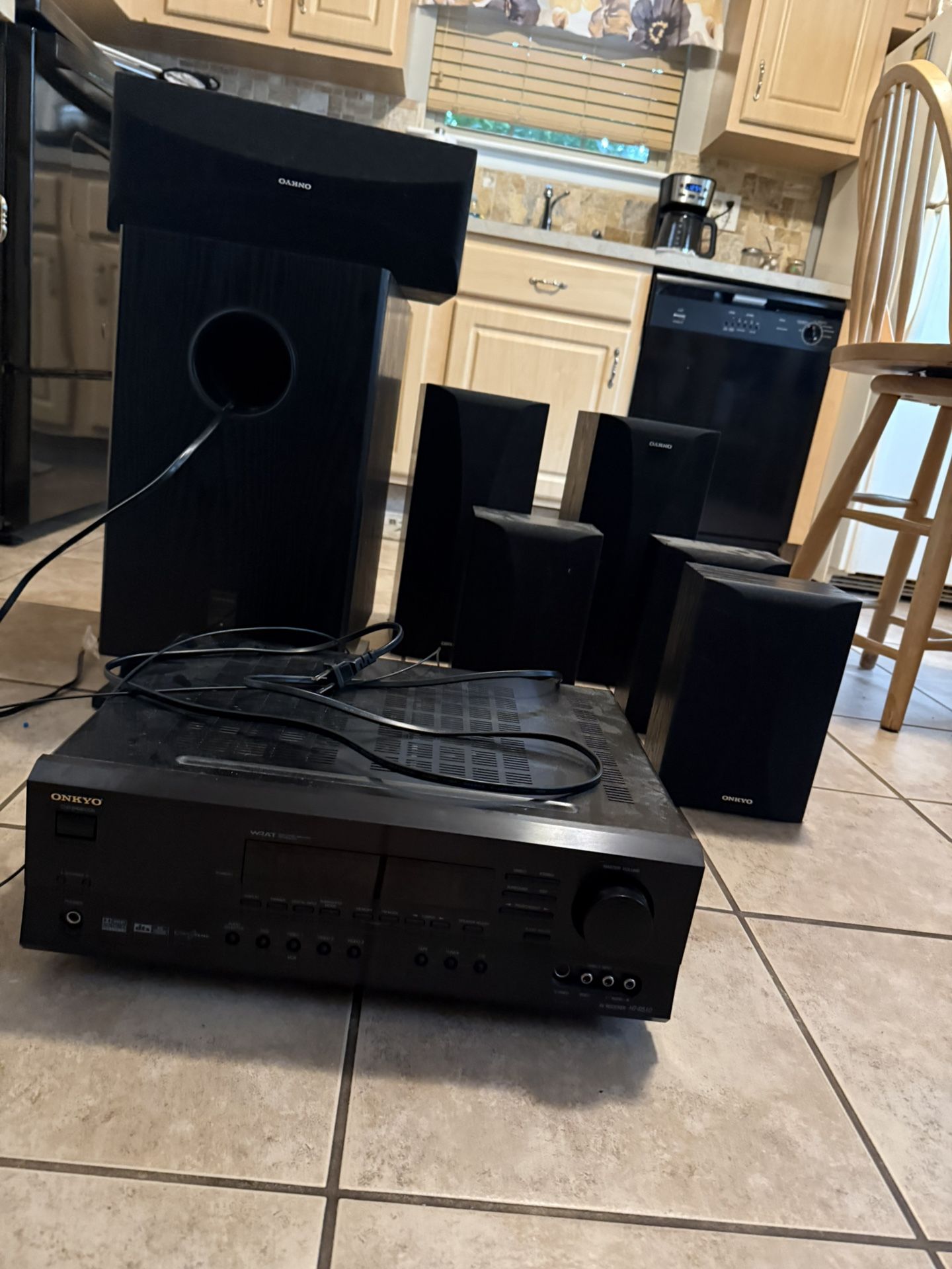 Onkyo Surround Sound Like New!! 