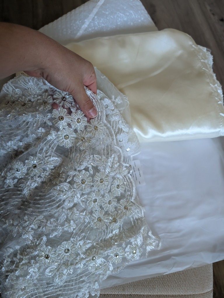 Beautiful Wedding Dress Material for Custom Dress
