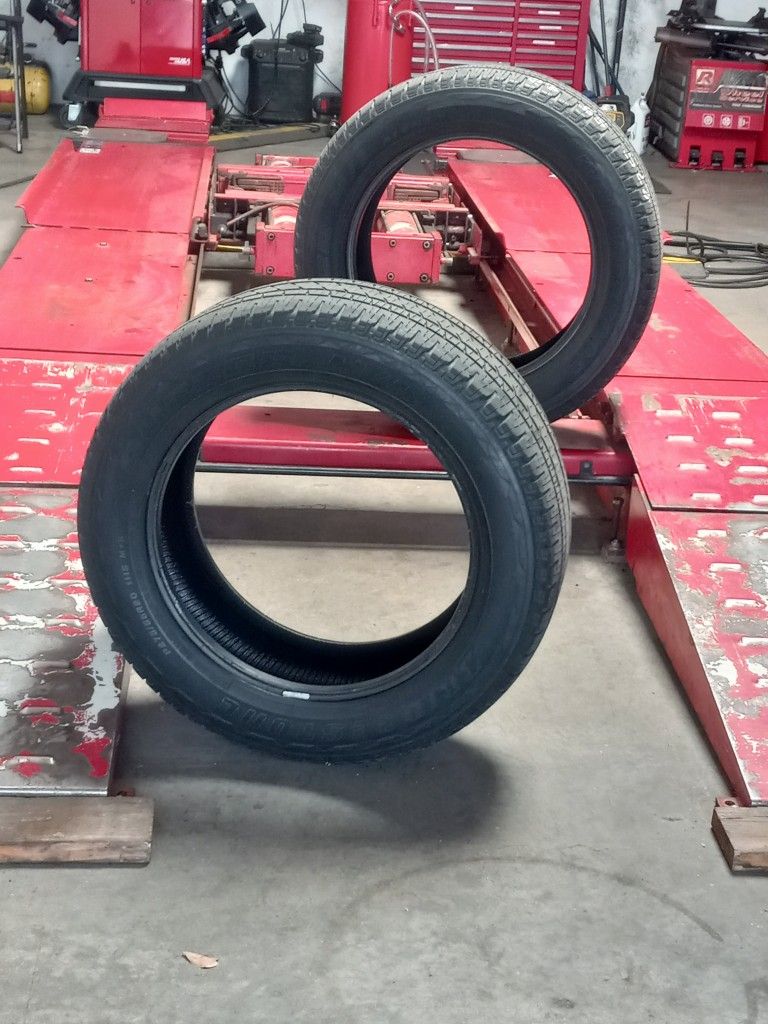 275 55 20 Bridgestone Very Good Condition Get The Pair Better Than Your Spare For $140 Includes Mount And Balanced